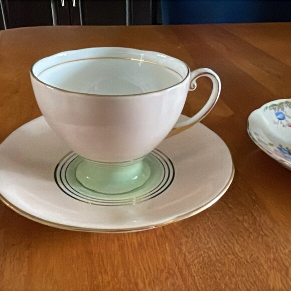 Tea Cup Bundle - Royal Albert, Royal Standard Fine China - Picture 9 of 16